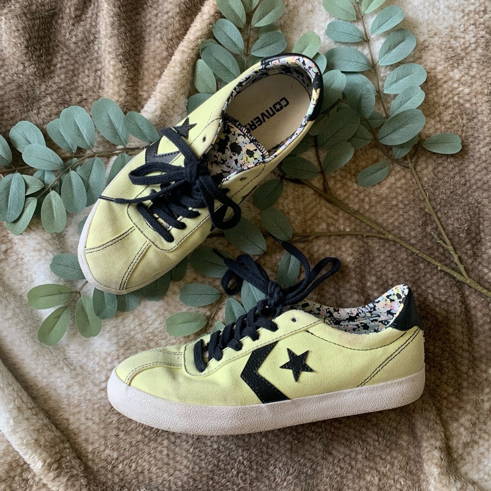 Unique Custom Converse One Star